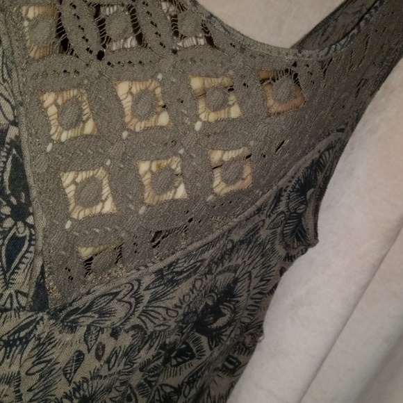 Top - Picture 4 of 5